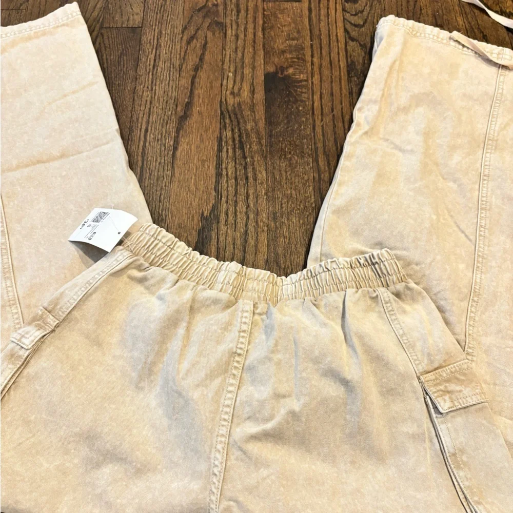 Forever 21 Beige Wide Leg Pants NWT